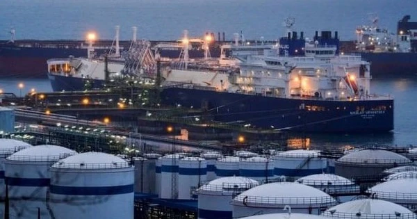 EU lục đục nội bộ: Ngoài Hungary và Slovakia, thêm hai nước mua LNG từ Nga nhiều nhất khối phản đối kế hoạch cấm nhập khẩu khí đốt Nga vào năm 2027