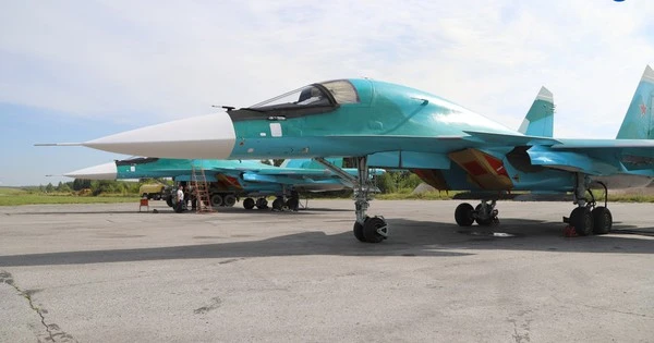 Loạt Su-34 mới trực chiến