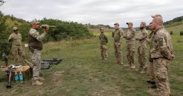 Ukraine quyết không rút khỏi Donbas, Mỹ nói cuộc gặp thượng đỉnh là 'bài tập lắng nghe'
