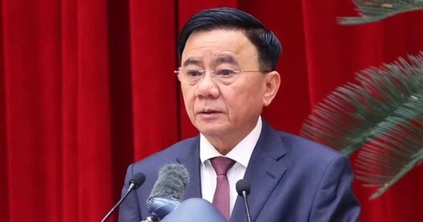 Kết luận của Bộ Chính trị, Ban Bí thư: Rà soát, sàng lọc đảng viên bảo đảm chất lượng