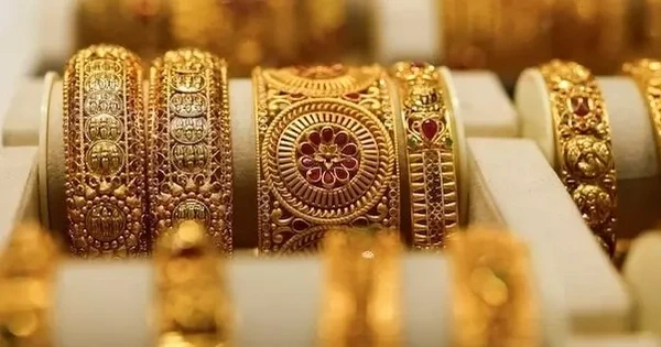 Dấu hiệu thận trọng về giá vàng, cổ phiếu