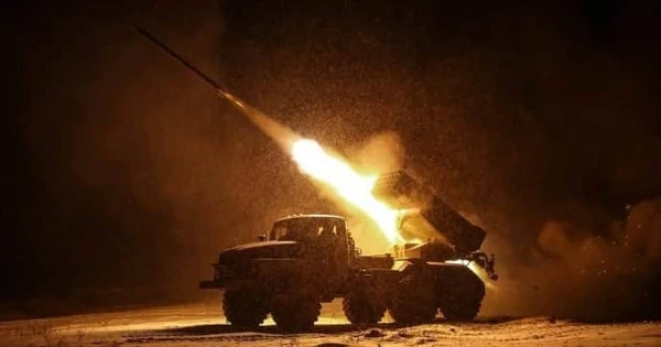 Phương Tây nới lỏng giới hạn vũ khí: Hy vọng cho Ukraine hay mồi lửa châm ngòi xung đột?