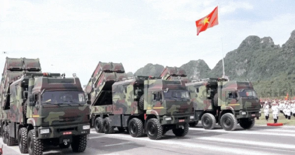 Tổng hợp luyện tối 21/8: Dàn khí tài tên lửa đạn đạo, pháo phản lực, UAV của QĐND Việt Nam sẽ đi qua đâu?