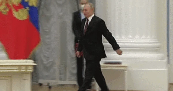 Ông Putin ký sắc lệnh, giáng đòn vào Mỹ giữa lúc tên lửa sắp đặt toàn bộ 