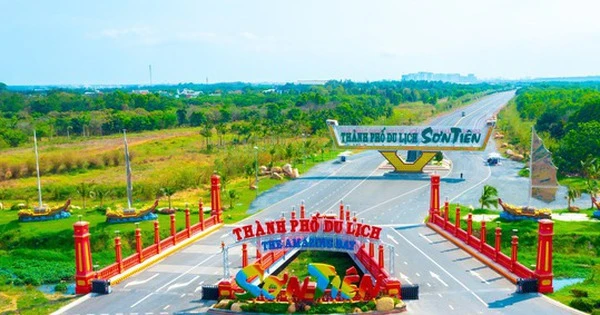 Sập giàn giáo trong Khu Du lịch Sơn Tiên, 2 người tử vong