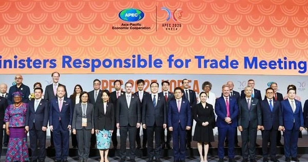 Hàn Quốc 'thay đổi thái độ', mời Nga dự APEC 2025