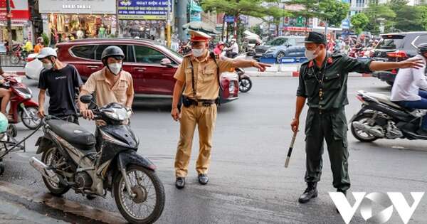 Luật sư và đại diện CSGT nói gì về hành vi bỏ xe, không nộp phạt