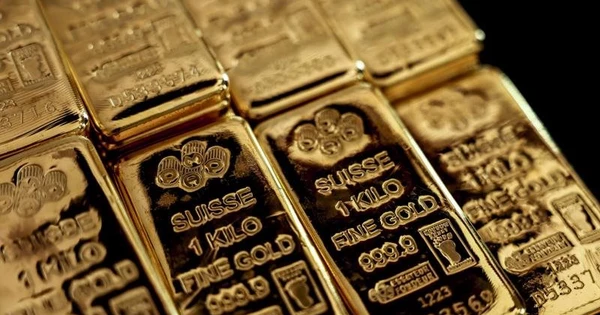 Chuyên gia dự báo thời điểm giá vàng quay đầu giảm sau khi đạt 5.000 USD/oz
