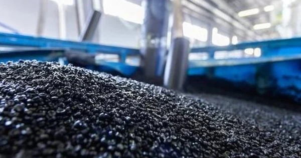Mỹ đưa hàng trăm nghìn tấn hàng hóa quan trọng vào Việt Nam với giá siêu rẻ: Thuế nhập khẩu 5%, nước ta tạo ra 'kho báu' được nửa thế giới săn lùng