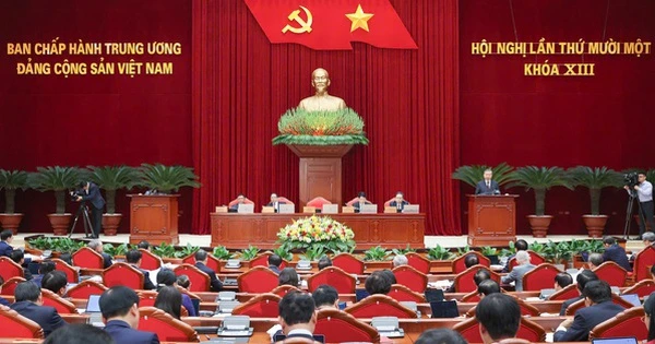 Bộ Chính trị họp cho ý kiến về tiếp thu, giải trình ý kiến Trung ương về sắp xếp tổ chức bộ máy