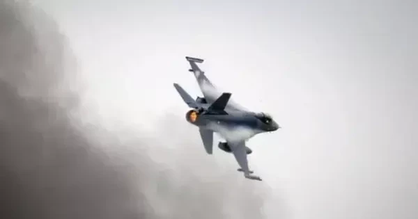 Ukraine thừa nhận máy bay chiến đấu Nga vượt trội tiêm kích F-16