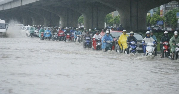 Gió mùa đông bắc liên tục tràn về giữa mùa hè, mưa to vượt kỷ lục: Chuyên gia nói gì?