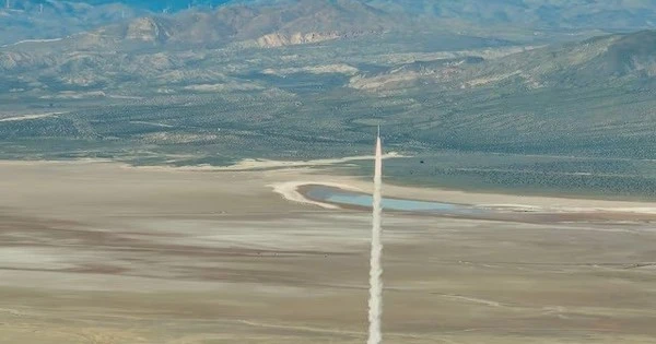 Mỹ bí mật triển khai vũ khí siêu thanh Blackbeard lên bệ phóng HIMARS