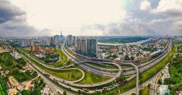 Ủy ban sửa đổi Hiến pháp nêu lý do không giữ các thành phố, thị xã thuộc tỉnh