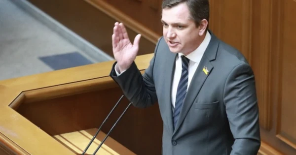Nghị sĩ Ukraine đe dọa tấn công Quảng trường Đỏ vào Ngày Chiến thắng