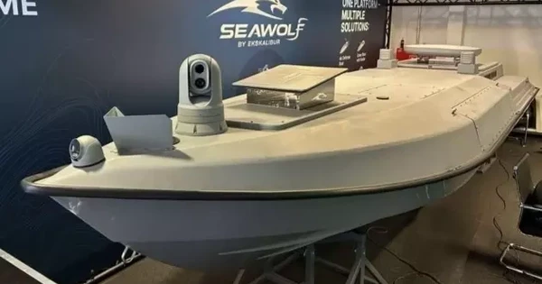 Tàu không người lái Seawolf có khả năng khóa chặt Biển Đen chính thức ra mắt