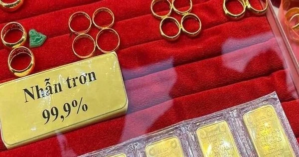 Giá bật tăng, chênh lệch vàng nhẫn và SJC nới rộng