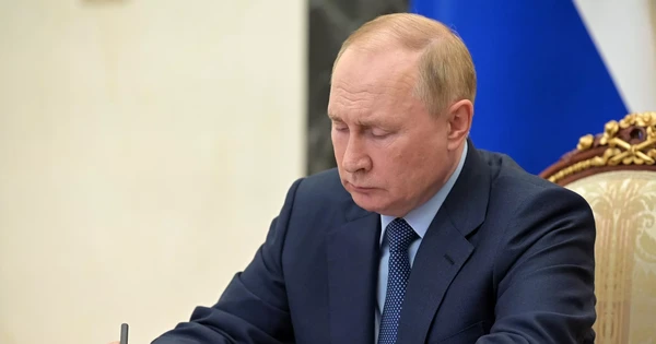Sputnik: Tổng thống Putin phê chuẩn nghị định thư hợp tác khai thác lĩnh vực tỷ đô với Việt Nam
