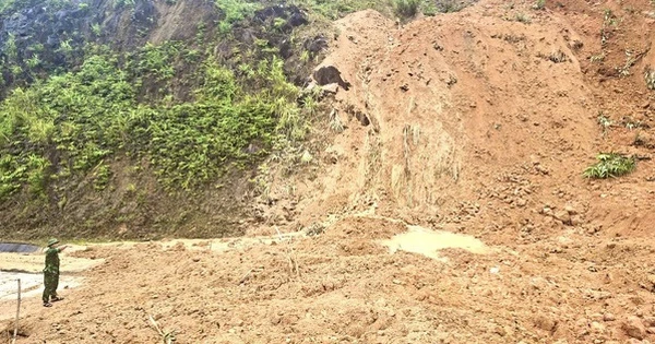 Sạt lở nghiêm trọng trên đường Hồ Chí Minh nhánh Tây đoạn qua Quảng Trị, giao thông bị chia cắt