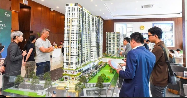 Môi giới bất động sản rầm rộ quay trở lại thị trường, sẵn sàng cho chu kì mới