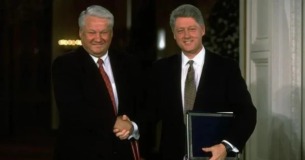 Giải mật thỏa thuận năm 1997 giữa ông Boris Yeltsin và Bill Clinton