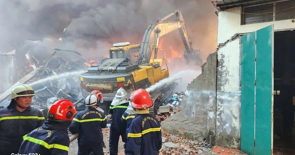 Thượng tá, Phó Trưởng phòng PCCC bị thương khi chữa cháy khu nhà xưởng