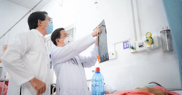 Đoàn hành hương 24 người gặp tai nạn, 1 phụ nữ bị đứt lìa cẳng chân
