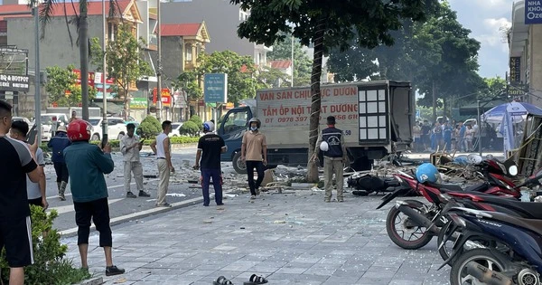Nhiều người bị thương sau tiếng nổ rung chuyển mặt đất tại một quán ăn sắp khai trương