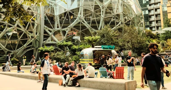 Sự thoái trào của ngành công nghệ Mỹ: Cựu kỹ sư đành xin làm barista, BĐS toàn thành phố chịu tác động