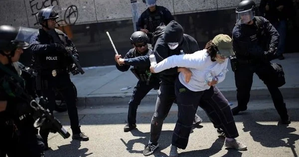 Cảnh sát Los Angeles ban bố cảnh báo chiến thuật toàn thành phố