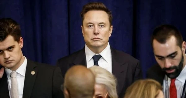 Nóng: Elon Musk bị kiện tập thể với cáo buộc 'lừa đảo'
