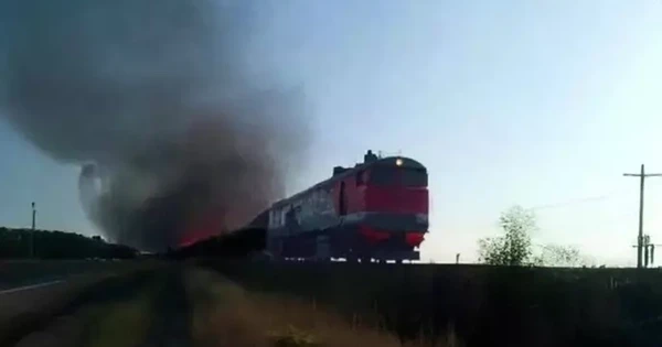 Ukraine tấn công tàu chở nhiên liệu, nhà máy lọc dầu Nga