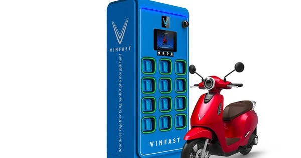 Tỷ phú Phạm Nhật Vượng chơi lớn mở 150.000 trạm đổi pin xe máy điện - dày hơn cả trạm xăng, quyết phổ cập xe VinFast
