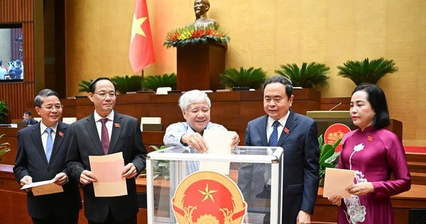 Danh sách 4 Phó Chủ tịch và 14 Ủy viên Hội đồng Bầu cử quốc gia