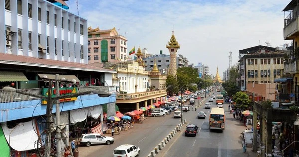 Quốc gia duy nhất ASEAN từng tăng trưởng âm, nay được dự báo mức tăng ngang Singapore