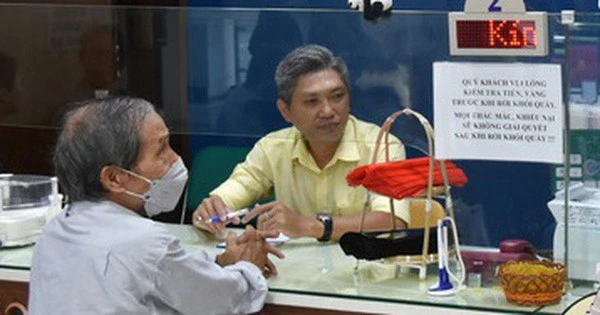 Giá vàng hôm nay 29-8: Tăng tốc, chạm đỉnh cao nhất trong 3 tuần