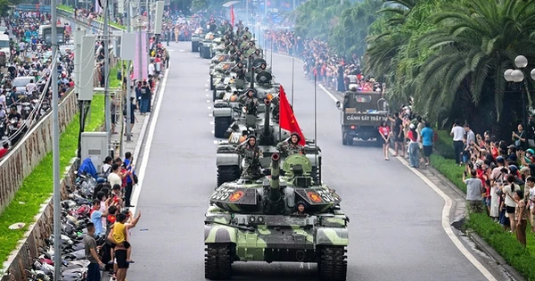 Sổ tay hướng dẫn chi tiết rất quan trọng cho toàn bộ người dân đi xem Tổng duyệt diễu binh sáng 30/8