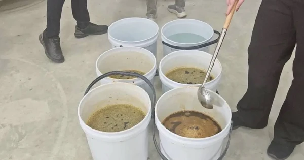 Đột kích 5 căn nhà, công an tóm gọn đường dây sản xuất siro ho giả quy mô 16 tỷ đồng, tịch thu hơn 170.000 sản phẩm không giấy phép