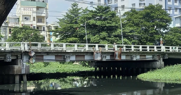 TP HCM: Bé sơ sinh bỏ rơi trong tui nilon ở cầu Chu Văn An hiện ra sao?