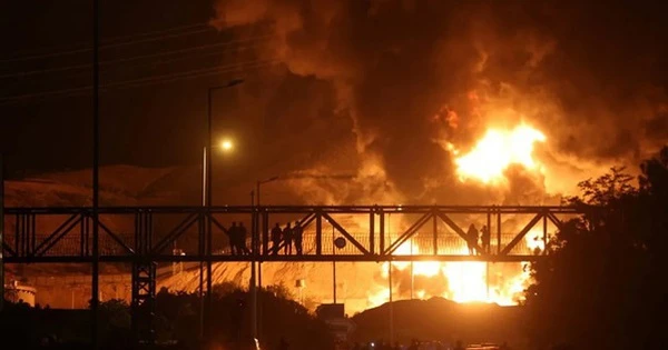 Nhiều vụ nổ khắp Iran vào lúc Tổng thống Donald Trump kêu gọi sơ tán khỏi Tehran?