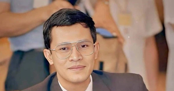 Ông Hun Sen chia sẻ ảnh hiếm về thời kỳ đầu lãnh đạo Campuchia: Dung mạo tuổi 30 đáng chú ý