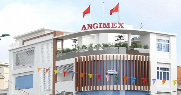 'Đại gia' lúa gạo bị phong tỏa tài khoản, hủy niêm yết cổ phiếu