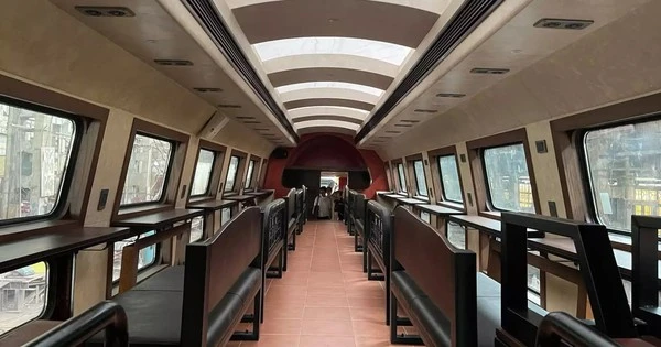 Đúng 19/8, đoàn tàu 2 tầng đầu tiên tại Hà Nội khởi hành: Không gian sang xịn như khách sạn, mỗi ngày có 3 chuyến