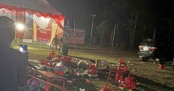 Lào Cai: Tài xế lùi xe trúng nhóm trẻ ở nhà văn hóa, 1 bé 6 tuổi tử vong
