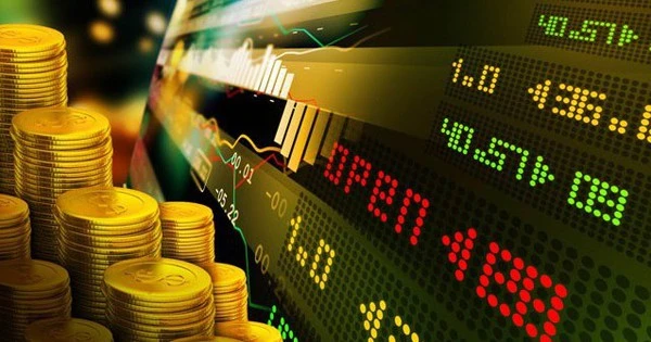 Giá vàng lại phá đỉnh, lãi suất tiết kiệm bắt đầu tăng, dòng tiền sẽ đổ vào đâu?