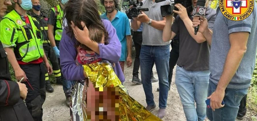 Bimbo ritrovato nel Mugello, i genitori lasciano un messaggio al bar del paese: “Grazie a tutti quelli che ci hanno aiutato”