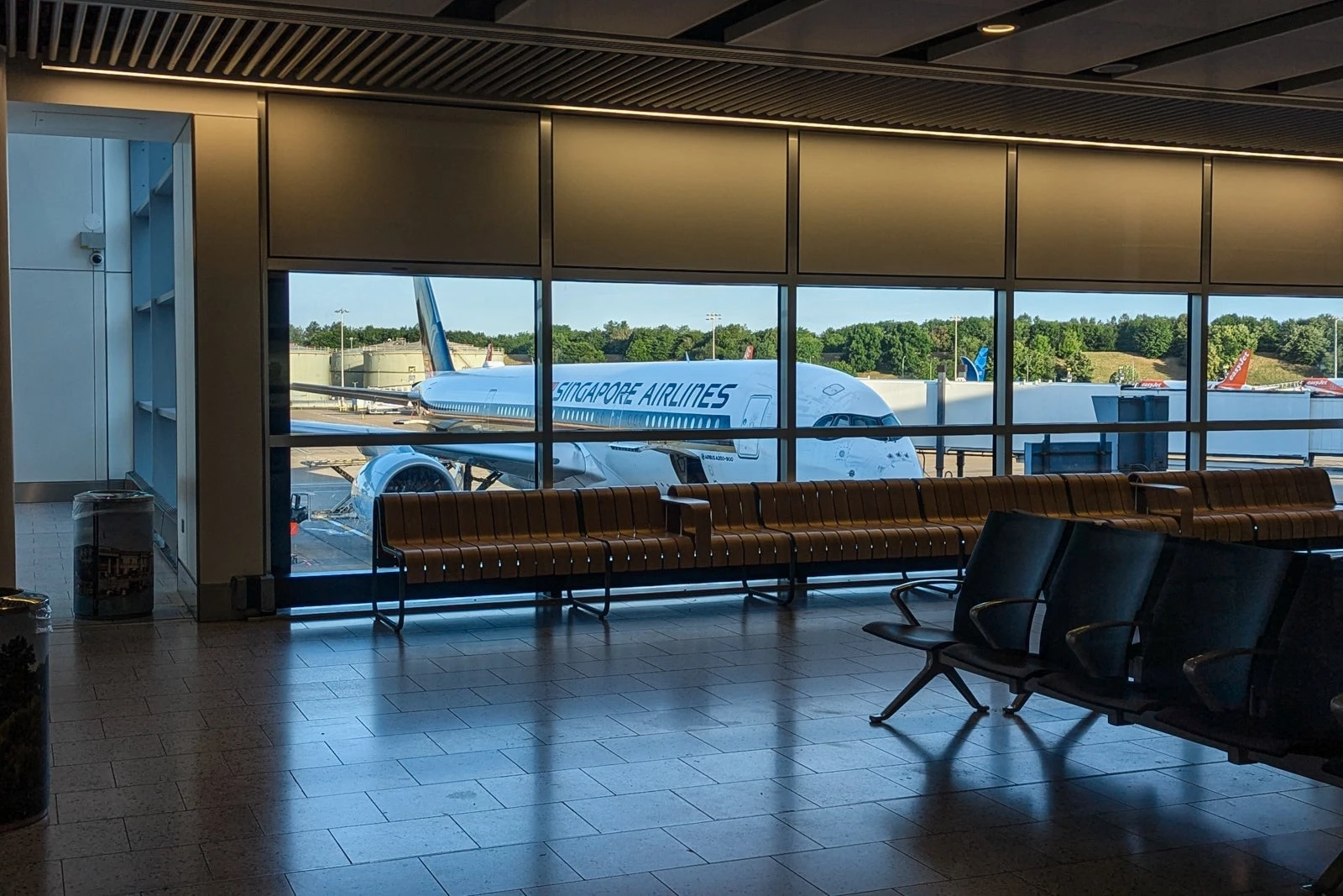 Alaska Airlines ending earning and redeeming partnership with LATAM, scaling back Singapore Airlines