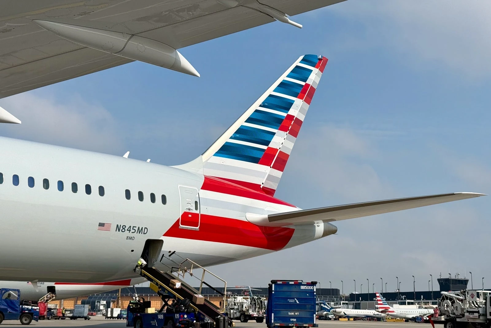 American joins 'grab-and-go' rush, will open new lounge concept in Charlotte