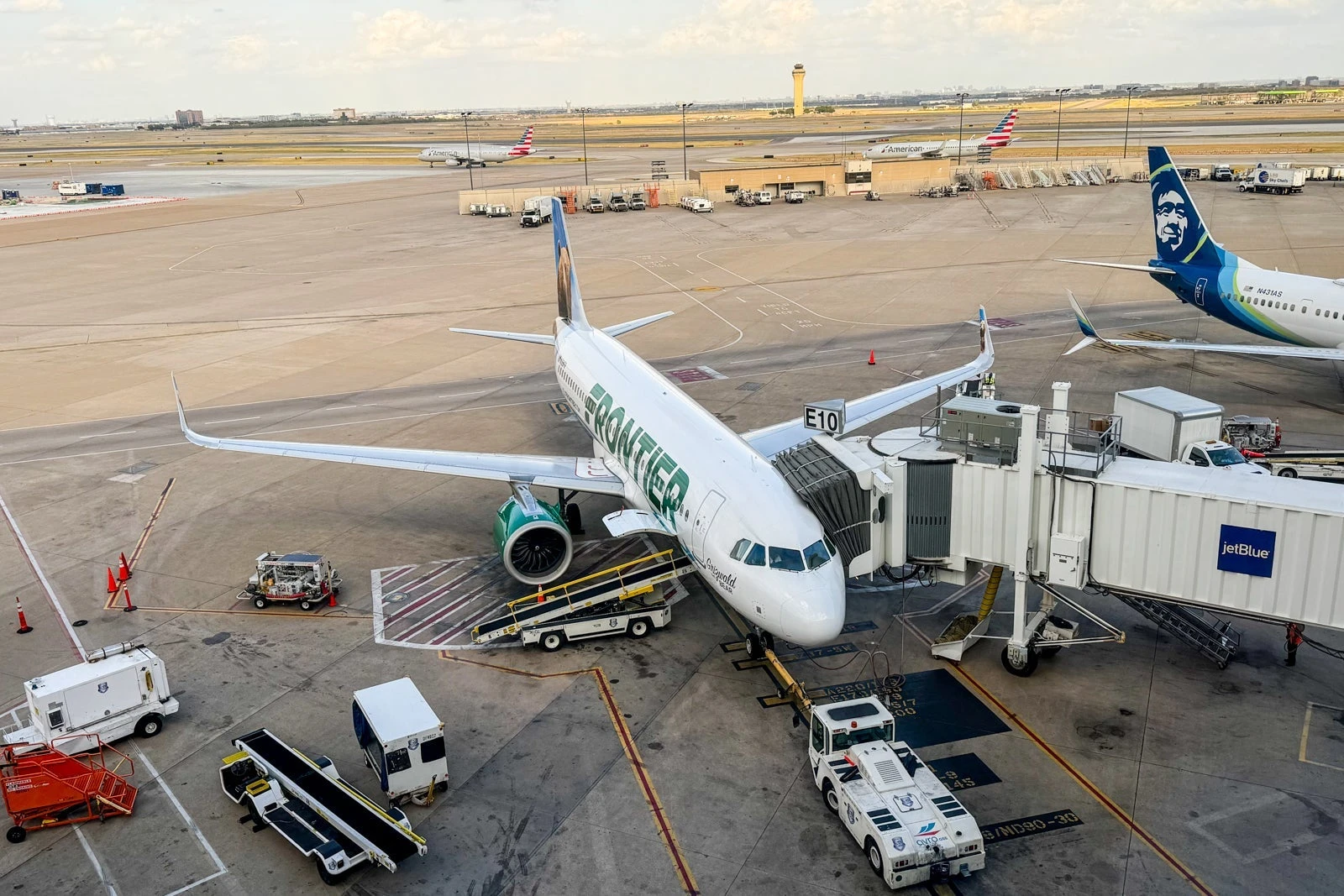 Frontier unveils 15-route expansion, with service from 3 new or returning cities