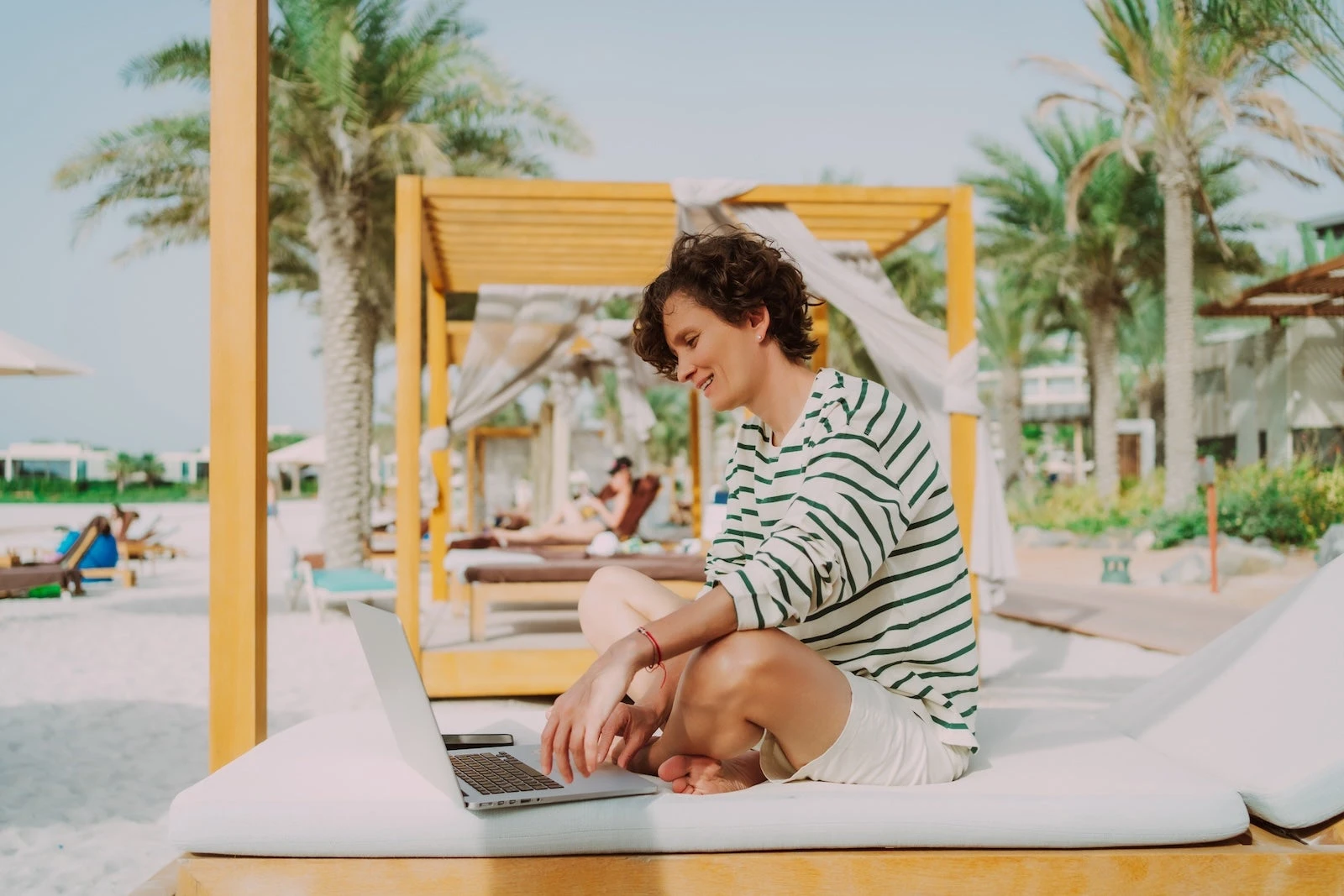 Business owners: Here's how you can unlock elite road warrior perks without all the travel